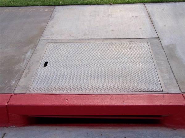 D72 Drainage Inlets | Long Beach Iron Works