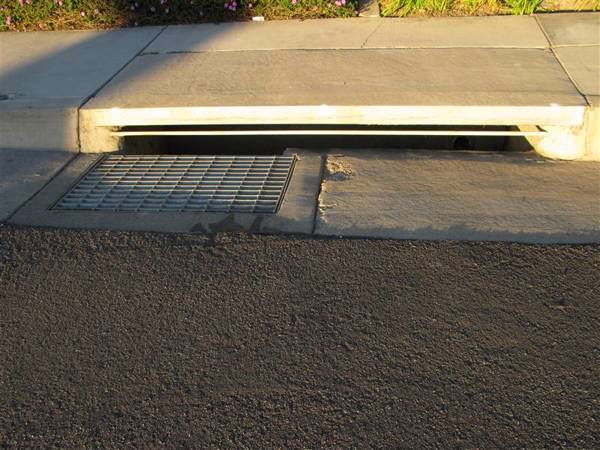 D72 Drainage Inlets | Long Beach Iron Works