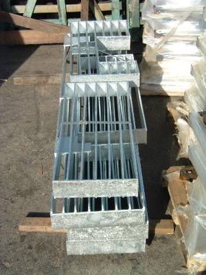 Trash Rack (Inclined) 361-2 | Long Beach Iron Works