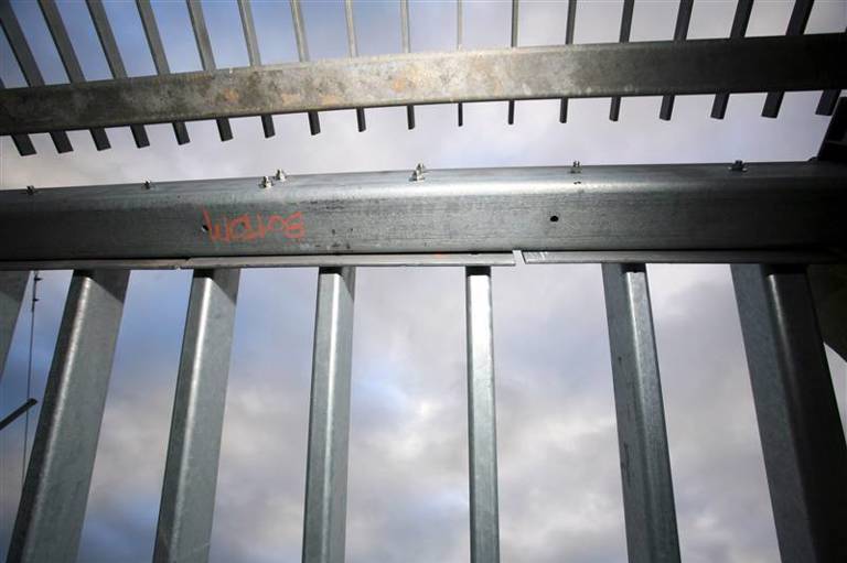 Trash Rack (Inclined) 361-2 | Long Beach Iron Works