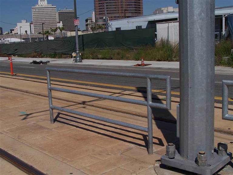 Metal Hand Railings 606-4 | Long Beach Iron Works