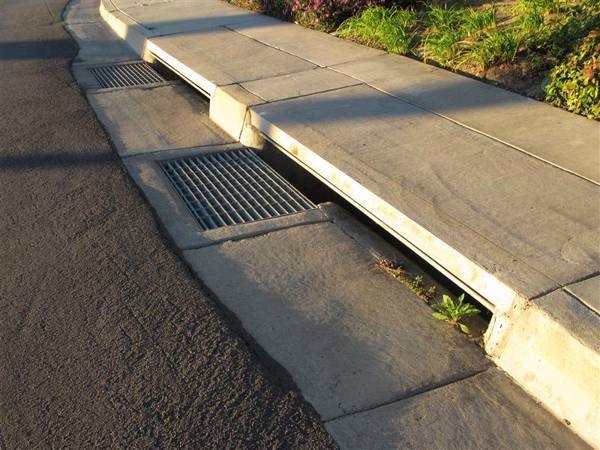 D72 Drainage Inlets | Long Beach Iron Works